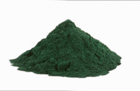 Suplementy ze spiruliną, które warto stosować.